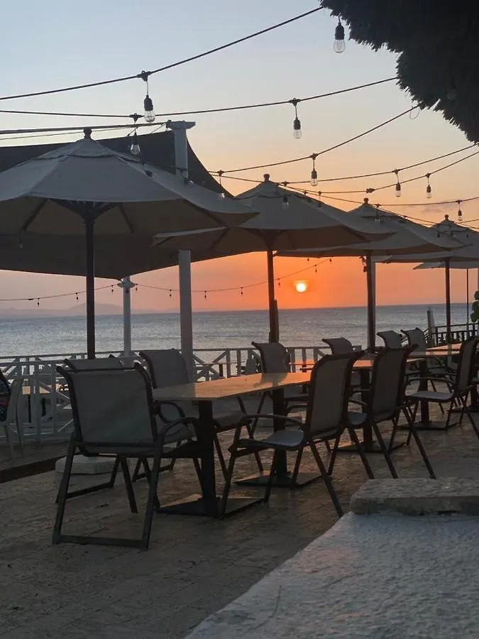 Bungalow #19 At Waterfront Playa Alicia Sosúa 別荘